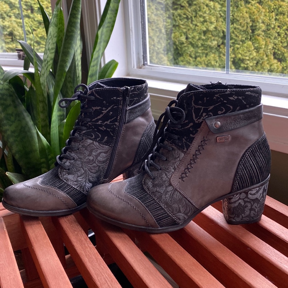 Remonte Healed Boots